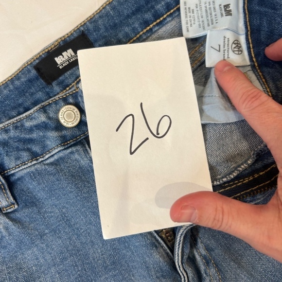 I&M Black Label Size 7 Women's Straight Leg Cropped Jeans Raw Hem Distressed - Picture 5 of 13